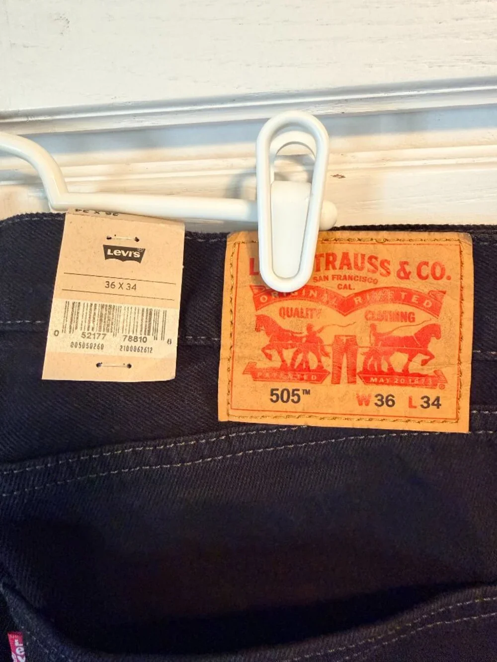 NWT Levis 505 Mens Black Jeans 36x34